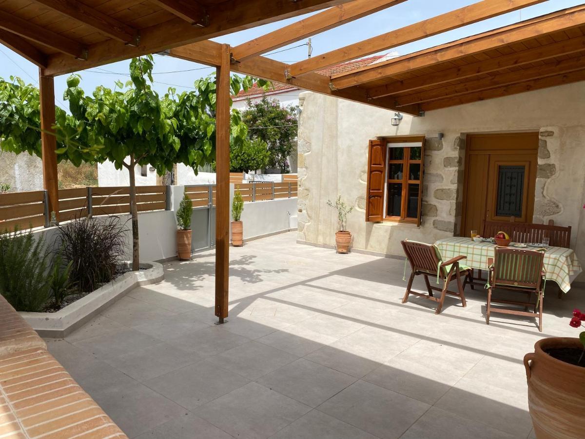 Avli House Vori Villa Luaran gambar