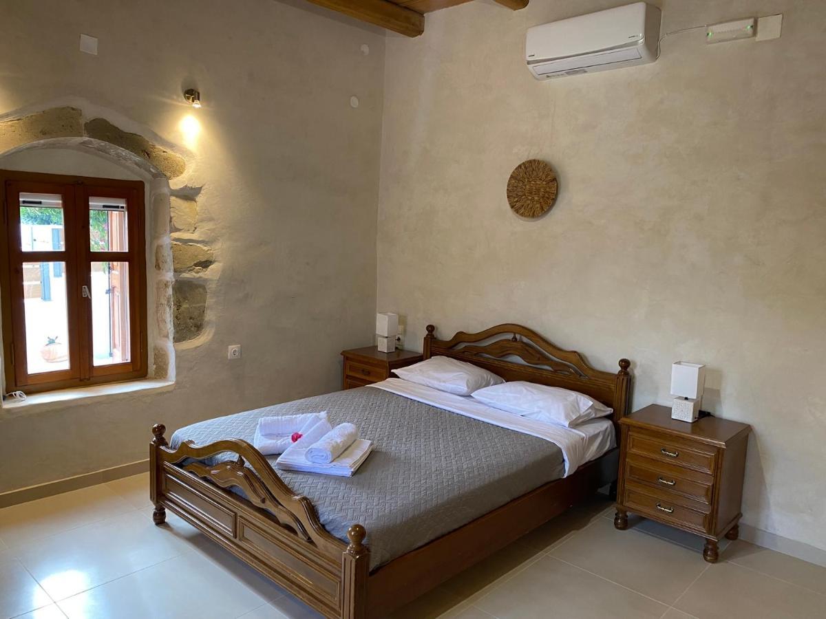 Avli House Vori Villa Luaran gambar